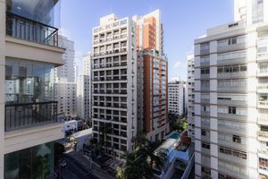 Image 4 - 879146