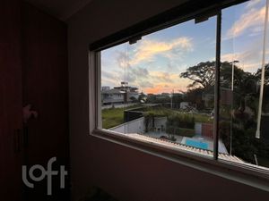 Image 31 - 879153