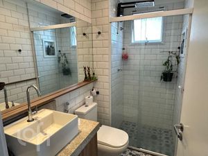 Image 4 - 879156