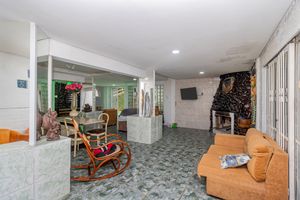 Image 3 - 879161