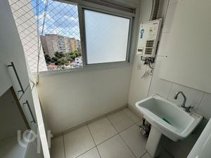 Image 8 - 879164