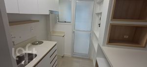 Image 4 - 879166