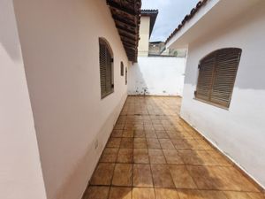 Image 15 - 879167