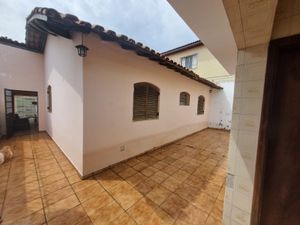 Image 23 - 879167