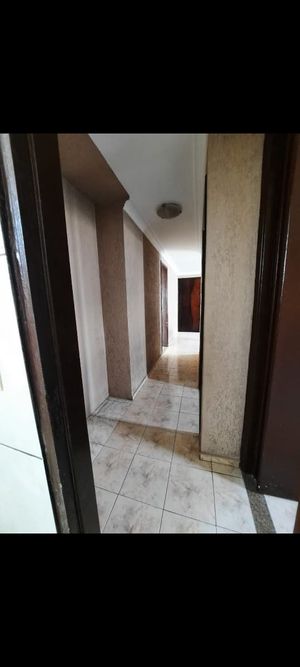 Image 4 - 879169