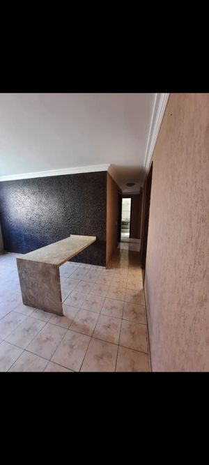 Image 1 - 879169