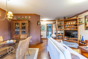 Image 6 - 879171