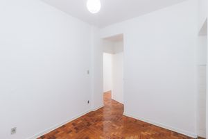 Image 19 - 879179