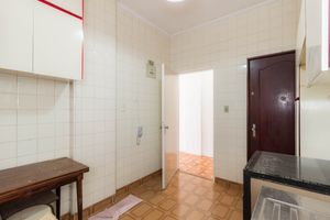 Image 21 - 879179