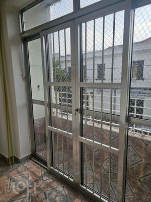 Image 1 - 879180