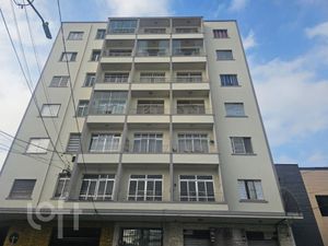 Image 17 - 879180