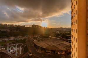 Image 8 - 879181