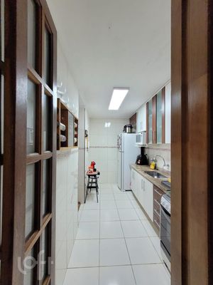 Image 2 - 879182