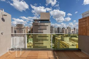 Image 15 - 879187