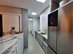 Image 10 - 879201