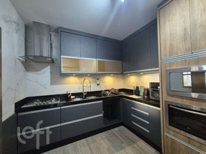 Image 9 - 879206