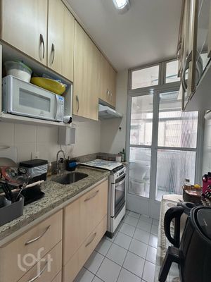 Image 3 - 879208