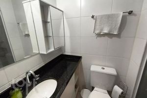 Image 9 - 879210