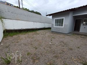Image 17 - 879211