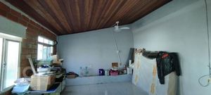 Image 24 - 879217