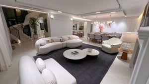 Image 13 - 879219