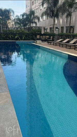 Image 9 - 879228