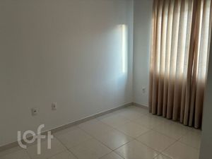 Image 6 - 879232