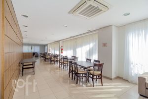 Image 41 - 879236