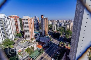 Image 23 - 879236
