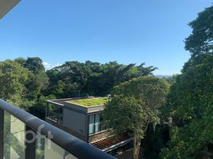 Image 15 - 879239