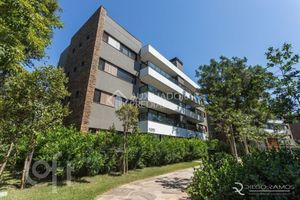 Image 48 - 879239