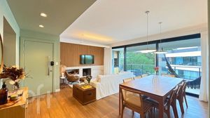 Image 1 - 879239