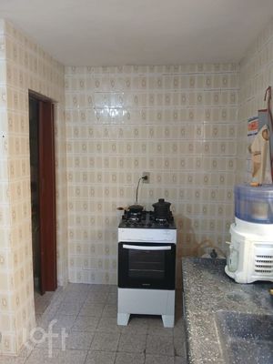 Image 5 - 879241