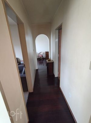 Image 9 - 879242