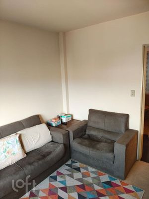 Image 4 - 879242
