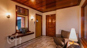 Image 39 - 879248