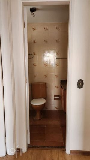 Image 13 - 879251