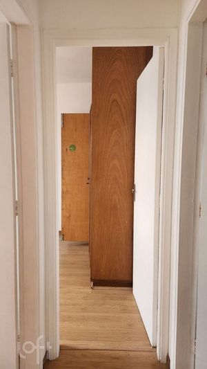 Image 12 - 879251