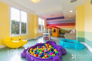 Image 9 - 879265