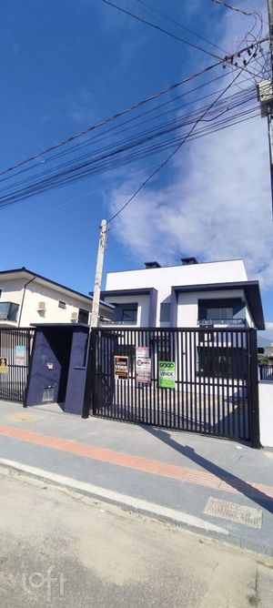 Image 4 - 879274