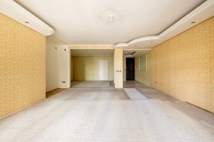 Image 7 - 879277