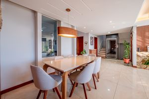 Image 13 - 879279