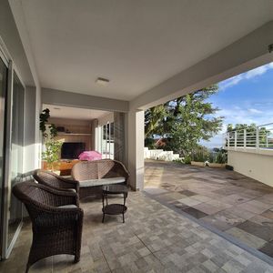 Image 22 - 879279