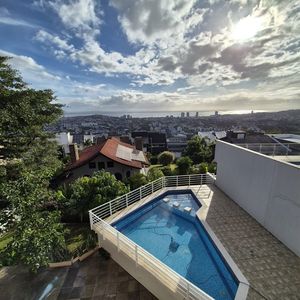 Image 10 - 879279