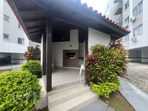 Image 18 - 879325