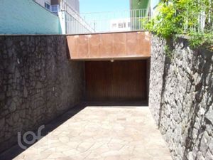 Image 6 - 879333