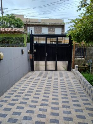 Image 8 - 879341
