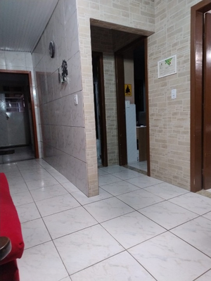 Image 4 - 879341