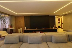 Image 15 - 879343