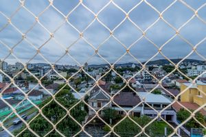 Image 6 - 879347